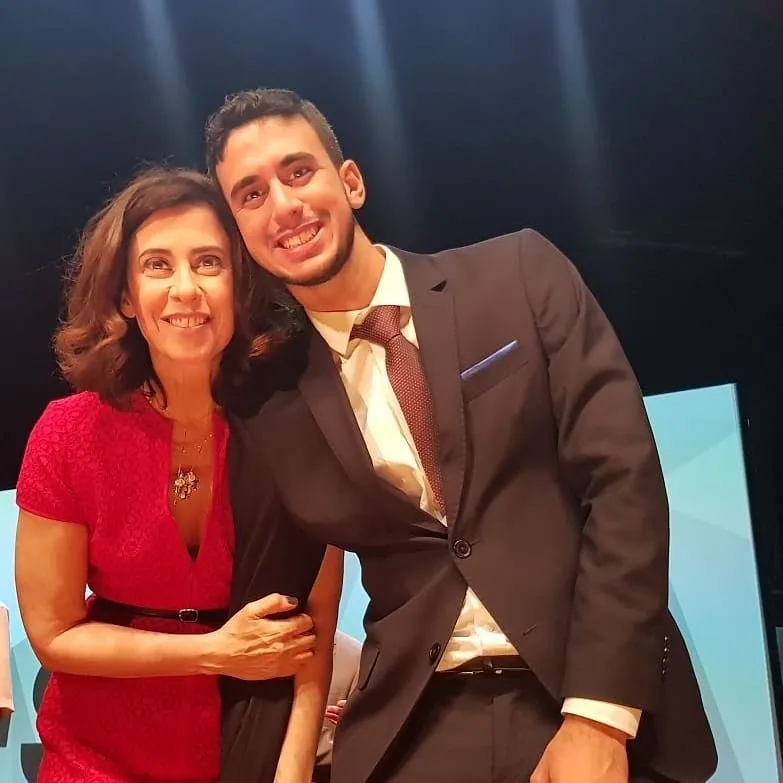 Breno com Fernanda Torres no premio VEJA